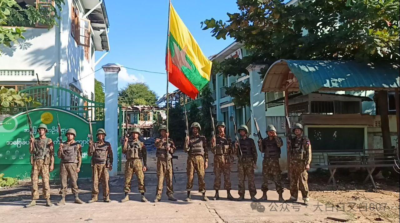 缅甸军政府收复辛古镇失地！缅甸军政府的突击队，已经进入辛古镇莱潘卡村，已经占