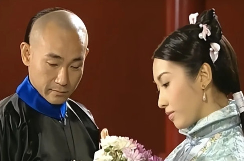 宫斗剧《金枝欲孽》和《甄嬛传》哪个更经典？我想，这根本就不用比较。绝对是《金枝