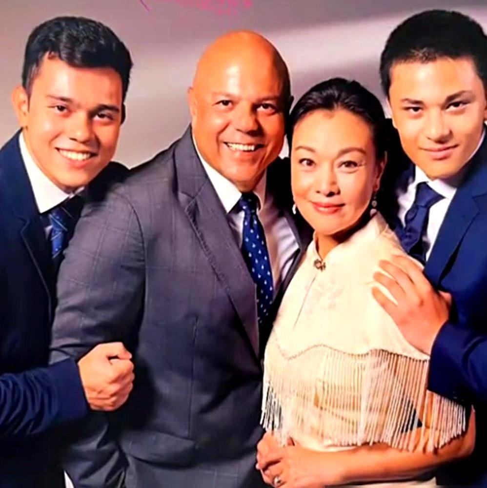 为了400万，她拒了张艺谋的《红高粱》，把巩俐送上了神坛。张艺谋为九儿这个