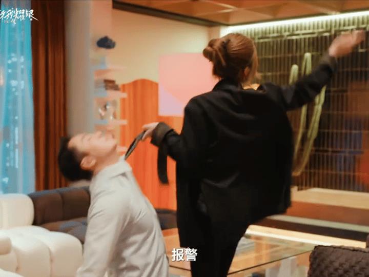 《许我耀眼》许妍跟沈皓明复合了！知道他们早晚会在一起，但没想到是以这种方式