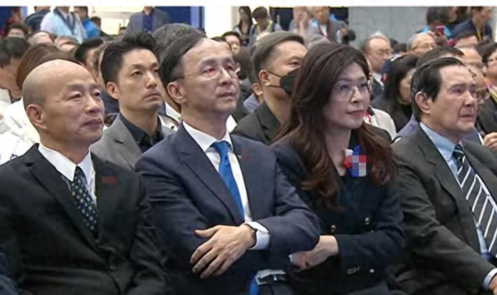 中国国民党全代会即将召开，各类提案即将摆上议程，其中最具争议的提案是，现任党主席