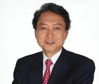 日本前首相鸠山由纪夫出席抗日战争胜利80周年纪念阅兵活动！鸠山由纪夫是首个承认侵