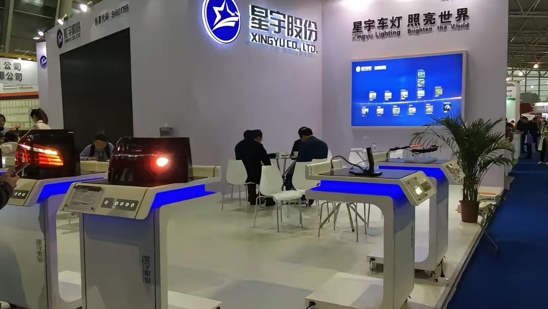 奔驰回复了应届生的投诉，潘多拉魔盒已经打开，星宇股份这次真是因小失大，搬起石头砸