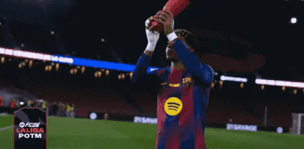 亚马尔，花里胡哨的表现只是障眼法，卖弄技术，实际作用还不如拉什福德呢！巴萨回归