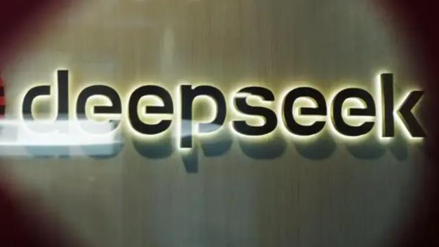 DeepSeek梁文锋首度发声:不用美国人、不上市、不融资、员工不准赴美
