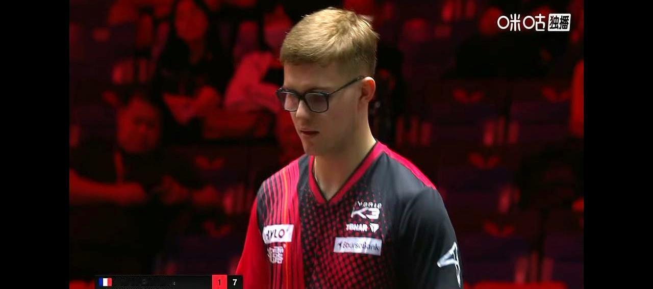 我靠！连拿两局压着弗朗西斯卡打的勒布伦，居然被3比2掀翻了！前两局勒布伦把