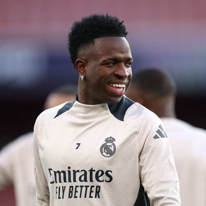 罗马诺: 维尼和阿隆索关系改善很大;沙特想从皇马签吕迪格