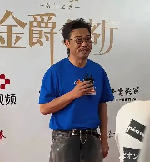 毁了！毁了！贾冰减肥太极端，现在满脸“病”态。四十五天，减下去四十五斤，