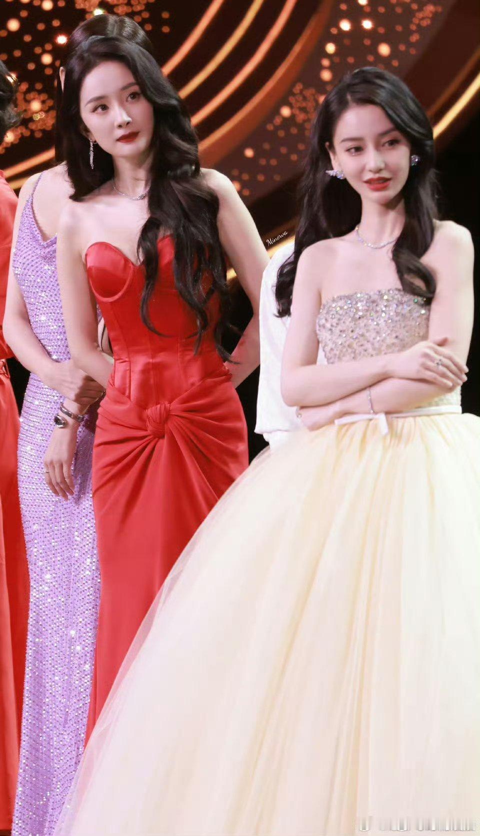 杨幂和杨颖同框谁更美