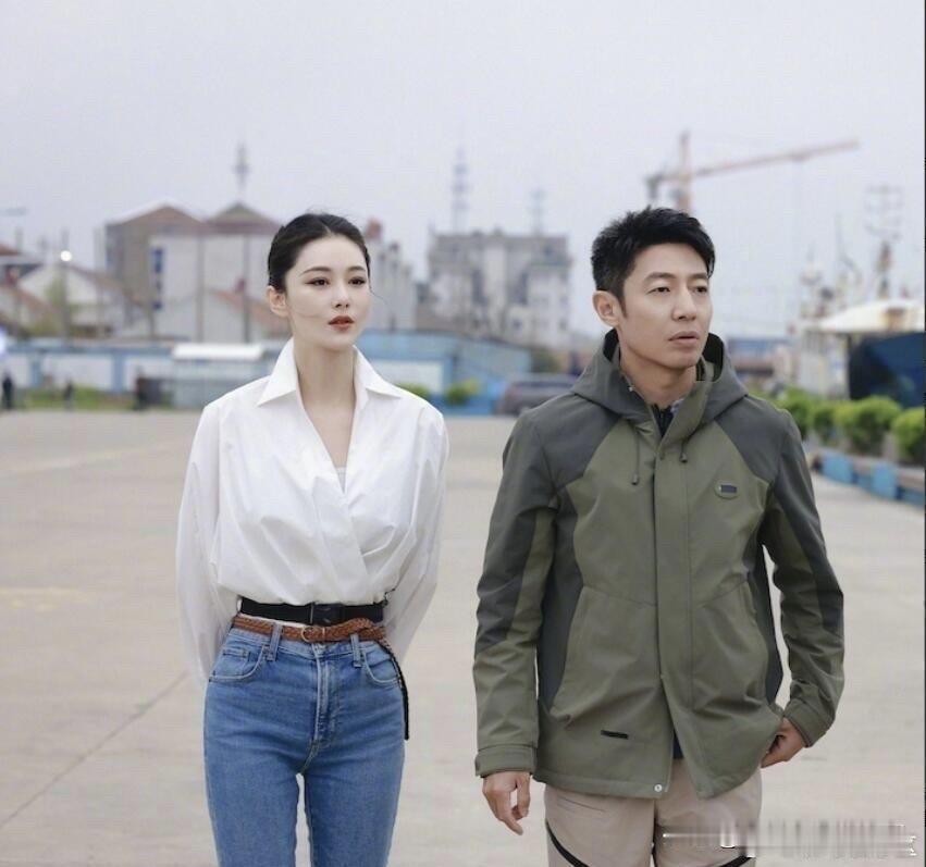 这是我见过身材最完美，气质最好的一个女明星。颜值一般，没有刘亦菲漂亮，但她的身材