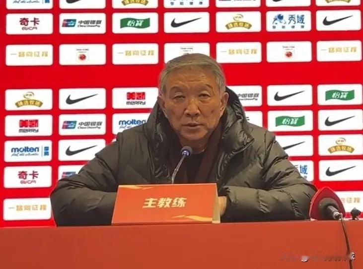 中国女篮主帅宫鲁鸣真是太异想天开了！在中国女篮以95：39狂胜国际女篮联队的赛后