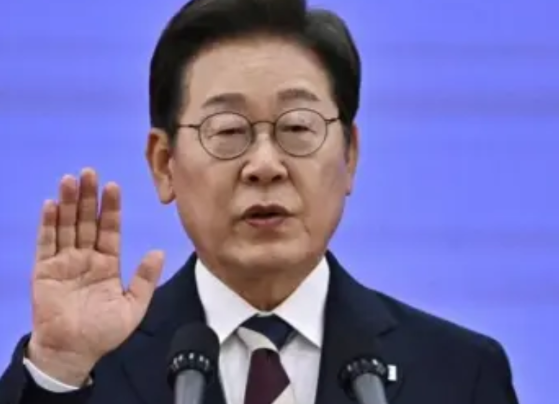 围堵中国使馆！中方正式函告李在明政府：必须立即保护！这事不是小打小闹，是中国罕见