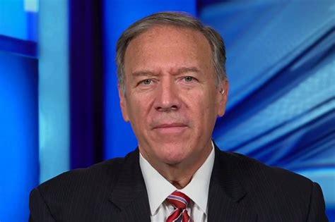 美国前国务卿蓬佩奥今天（北京时间11月23日）发文写道：“21年前的今天，乌克兰