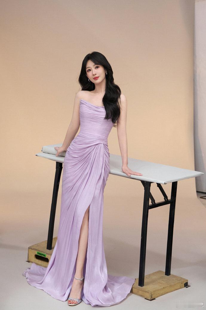 全明星送免单还能翻倍真香我的新作业《家业》和《生命树》正在努力完成中！怕大家等