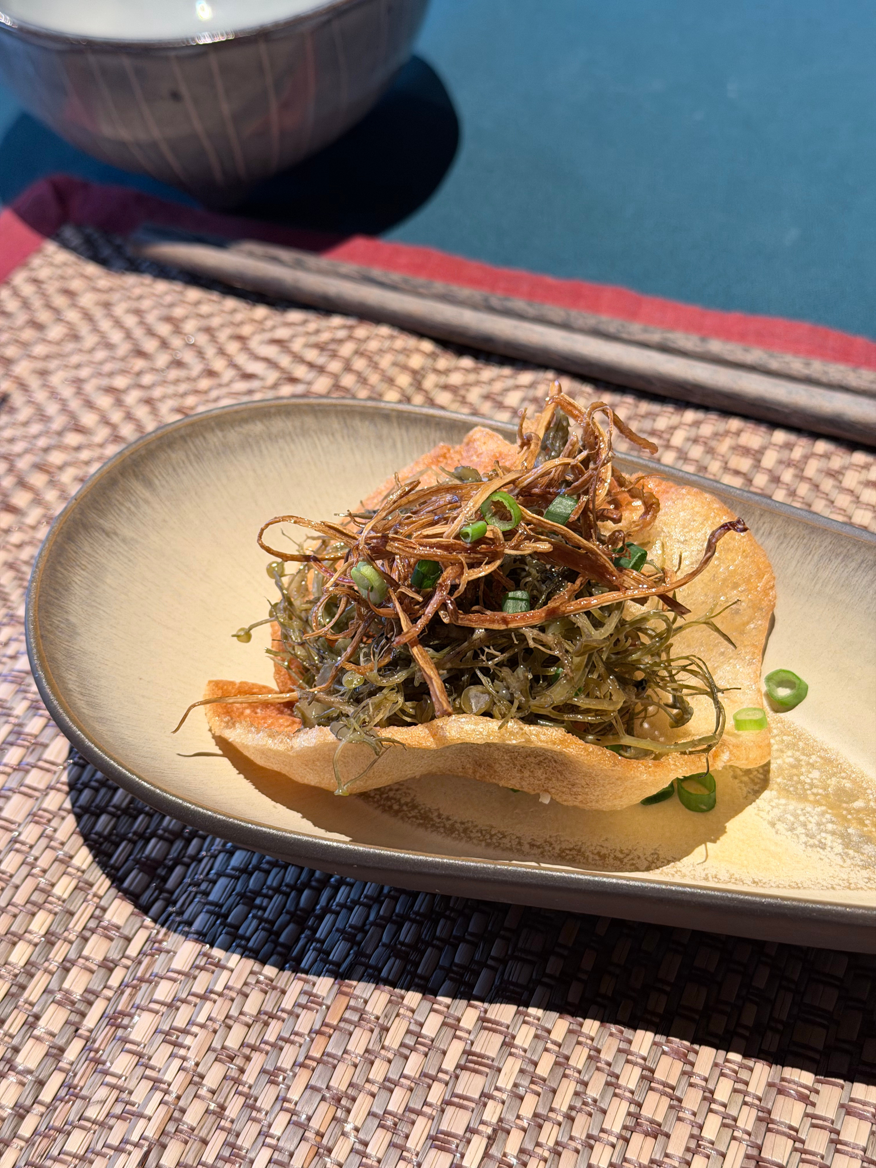 今天住的酒店安排了OMAKASE挺好吃的然后回去吸氧了迪庆·德钦松赞梅里酒店