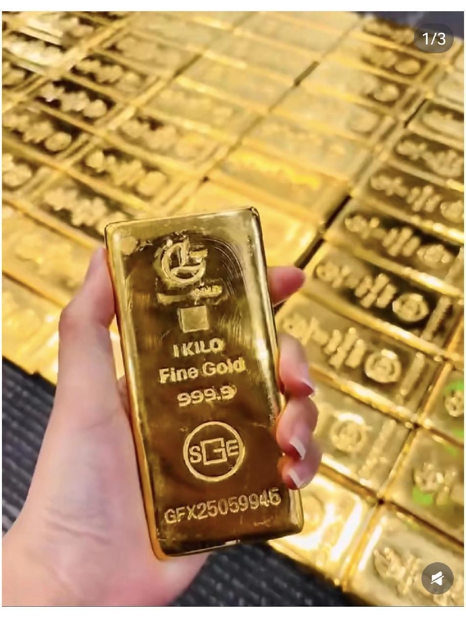 最近刷手机总刷到“11月底金价有望波动”的说法，这话题火得不行！手里囤了黄金