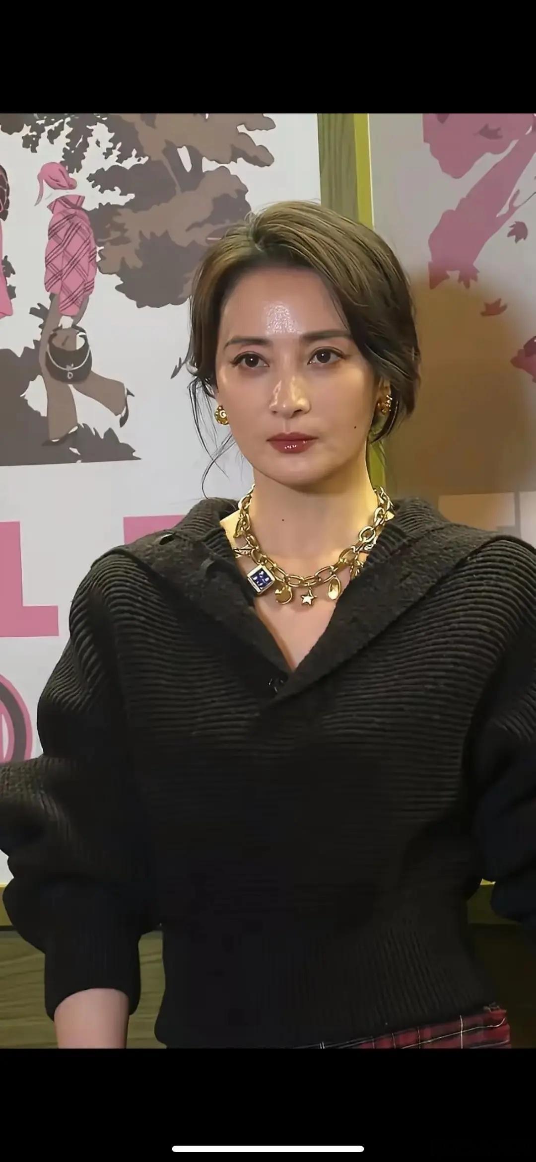 法拉利老了还是法拉利，蒋勤勤50岁感觉状态比个别85🌸还强