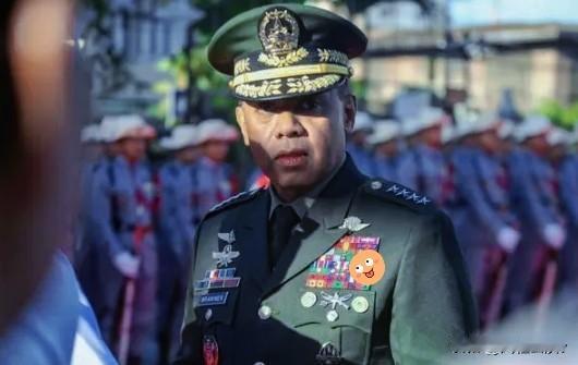 菲律宾这是，在这狐假虎威，想拉特朗普下水啊！菲律宾军方曾表示，只要有一个菲律