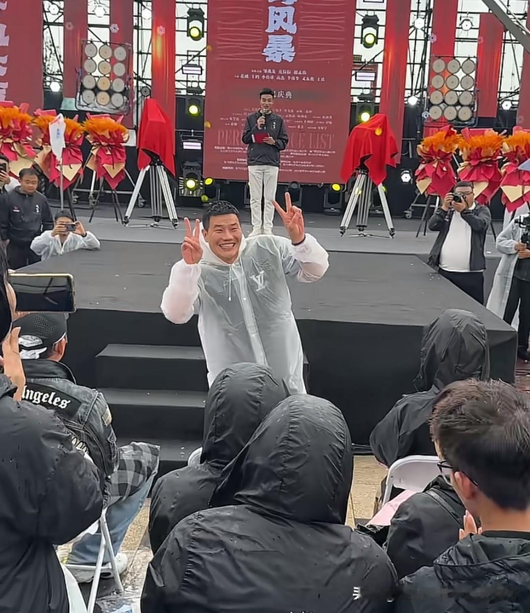 嘎子这回惨了，很多新剧被删减、重拍，比起直播带货这得赔的更多，估计嘎子要恨死老陈