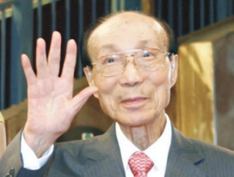 2014年，邵逸夫去世，意外的是，原配的四个儿女无人愿意接手200亿遗产。3年后