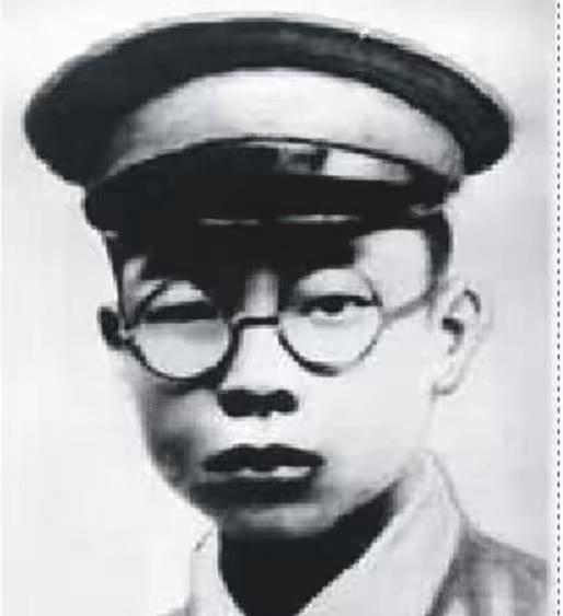 1978年北京，徐向前拆开封香港来信，眼眶一下红了。写信的是老冤家——原国民