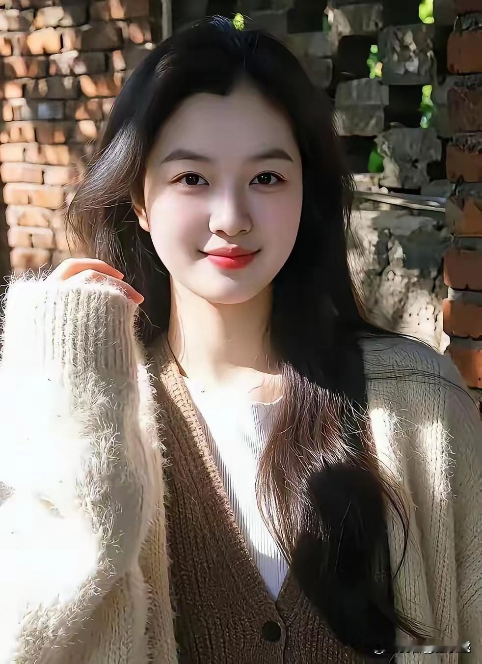 上联：春风若有怜花意下联：可否许我再少年