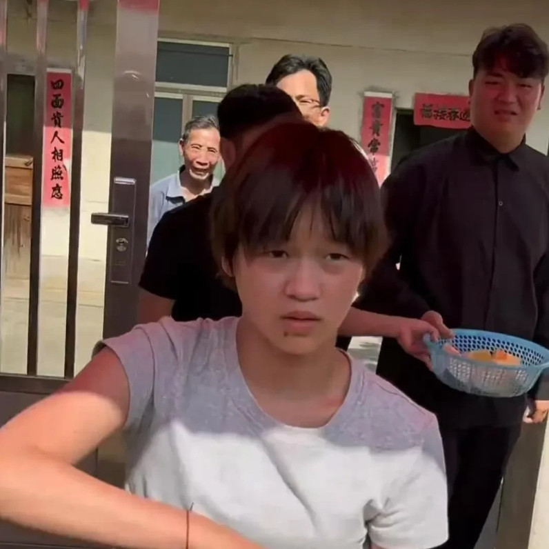 民意给了资本一记响亮的耳光！全红婵打个网约车都能上热搜，你会发现一个惊人的事