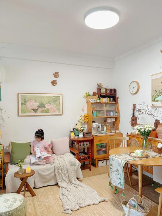 🍃新中式原木风客厅🏠 有护眼吸顶灯好温馨