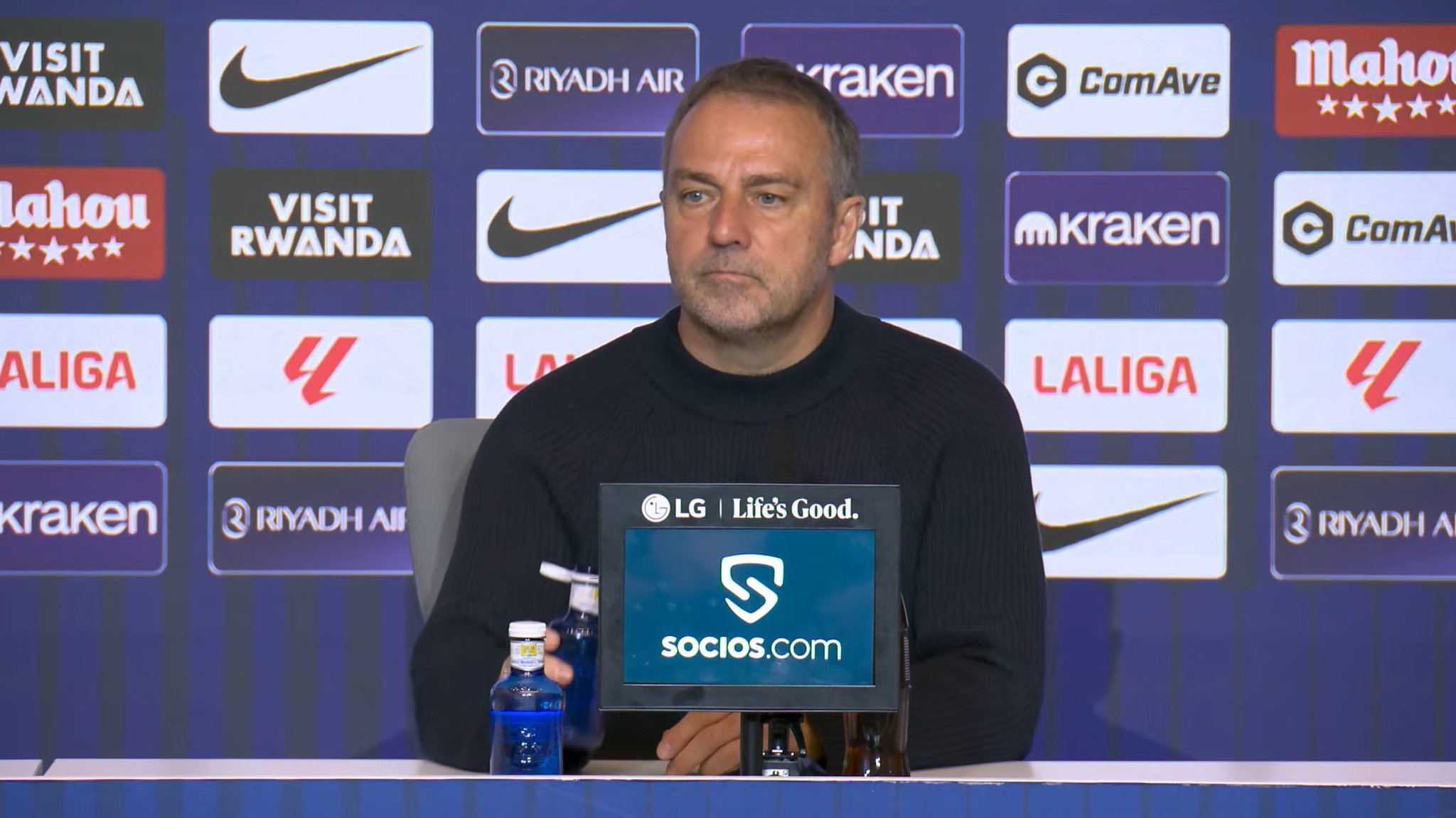 亚马尔的愤怒❔弗里克：“我不太清楚具体发生了什么；比赛中情绪非常激动，他为了打进