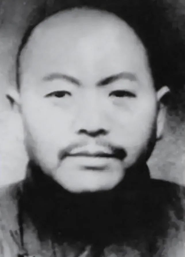 1941年，鬼子抓来20多个姑娘，就在几位姑娘要被糟蹋时，一个汉奸突然说：“太君