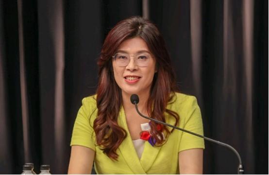 郑丽文这一招太高了！ 民进党当局有意阻扰郑丽文访问中国大陆，结果郑丽文反将一