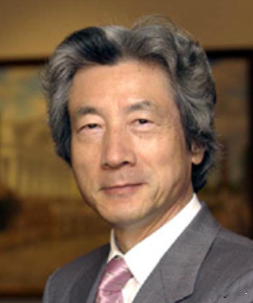 小泉纯一郎对儿子小泉进次郎说：儿子，大可不必发火抗议。你老爸当首相那时候，美国大