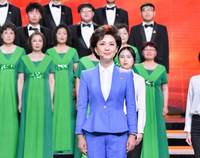 曾经同样为河南扭转乾坤的,还有央视主持白岩松,他曾为河南人正名,说