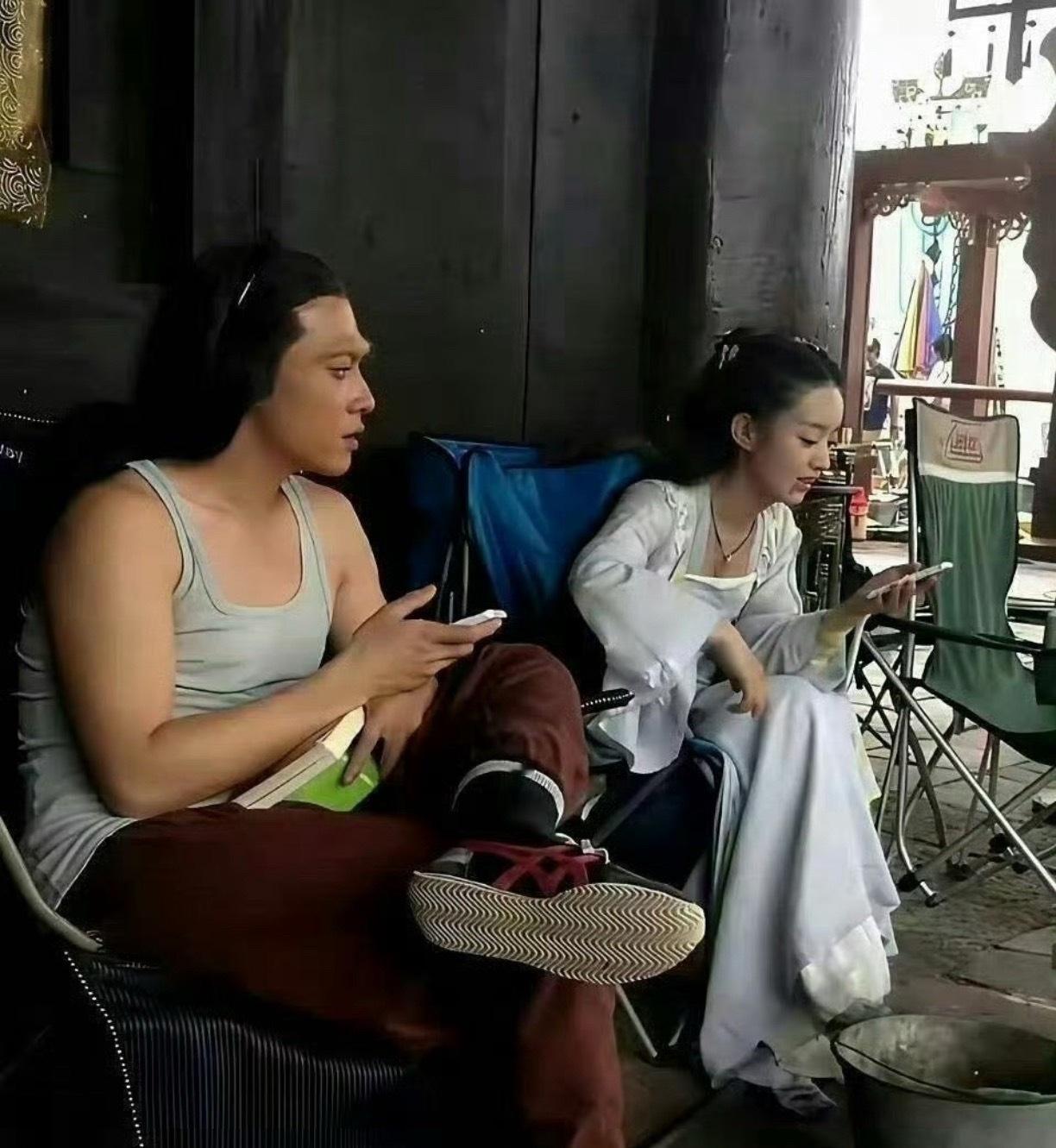 赵丽颖早期剧组日常，感觉梦回花千骨