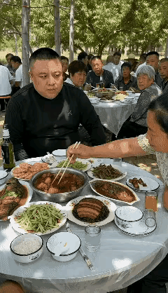 差不多行了，扒拉来扒拉去的