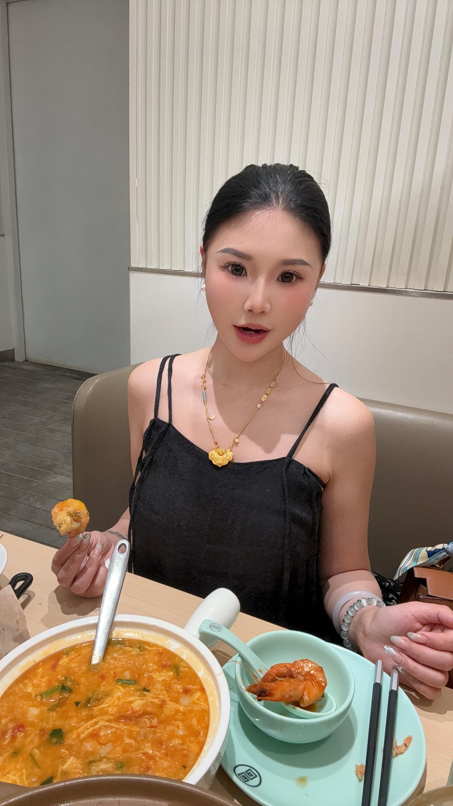 可惜我是双子座，一有情绪我就吵吵吵吵吵吵吵吵吵、走路吵、逛街吵、吃饭吵...