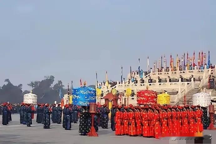 逛个地坛庙会，本来想沾沾喜气，结果差点没给我气笑了。看看隔壁河南，那是大唐盛