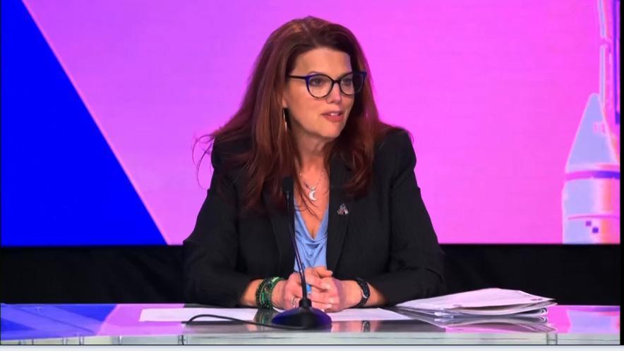 拖了又拖！NASA终于要动真格？4月1日载人绕月，50多年来头一遭一拖再拖，