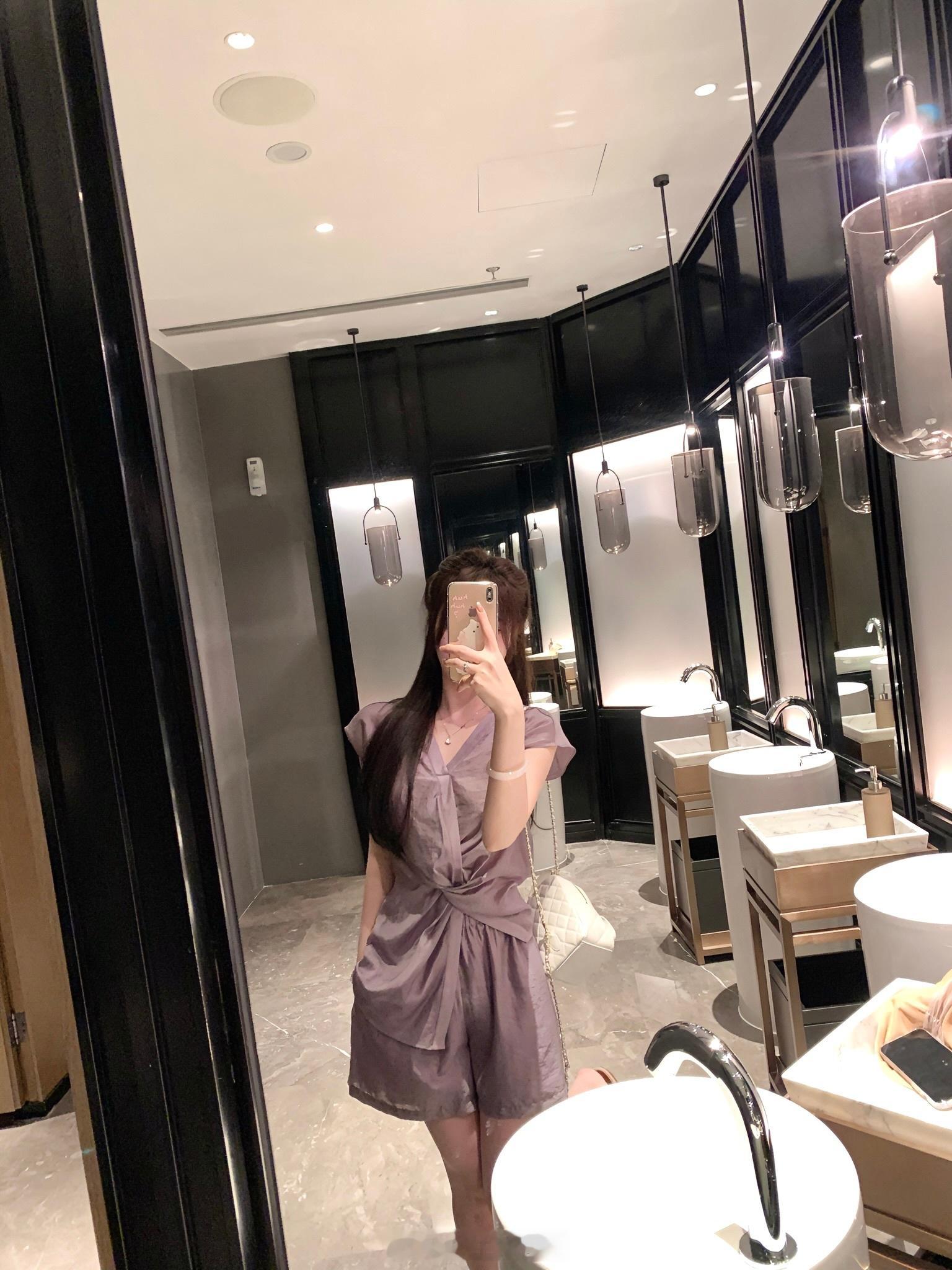 已在工位“郁郁紫”🤩🤩🤩🤩🤩​​​