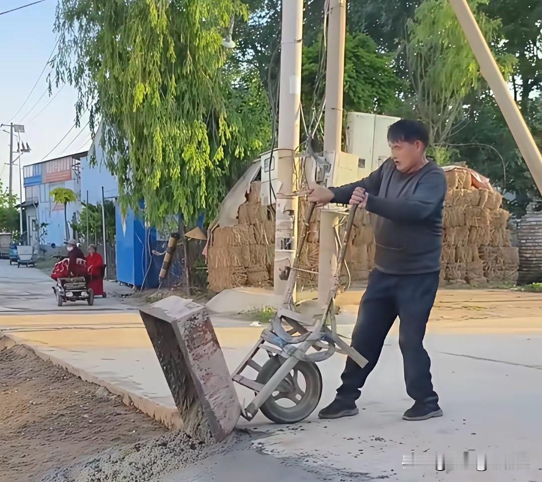 老天呐，差点没认出来！[呲牙笑][呲牙笑][呲牙笑]