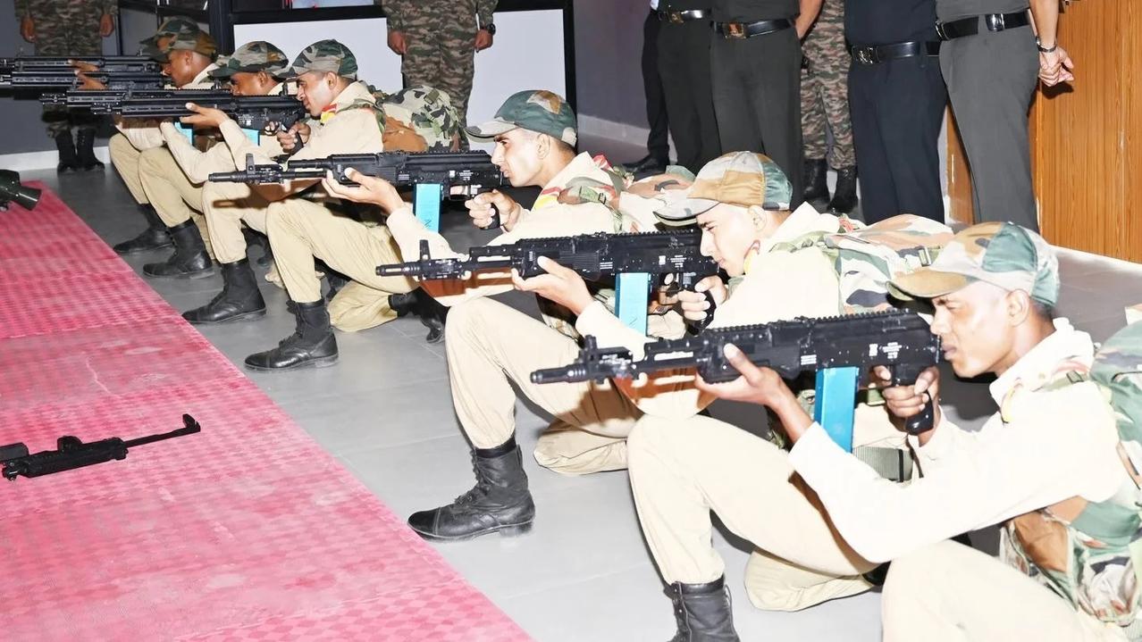 印度AK203激光训练枪