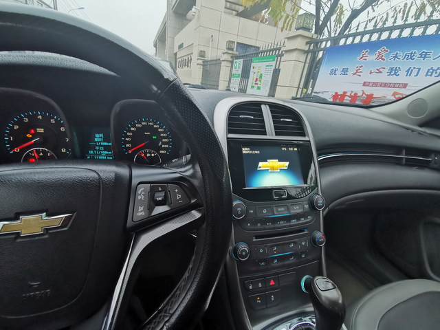 老车用料确实没得说还是比较佩服老车的用料做工的，十一年了，这磨损确实不算大，座