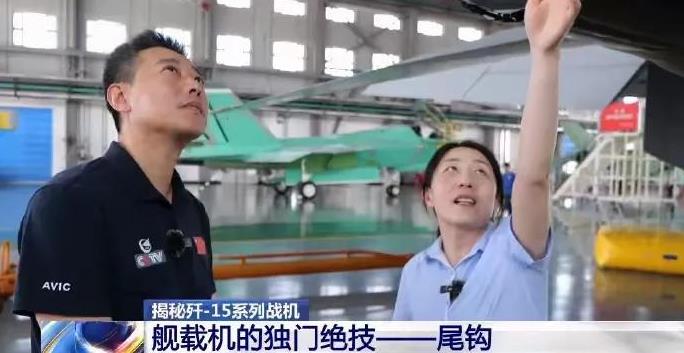 央视重磅曝光！歼-35绿皮机群震撼现身，福建舰即将搭载全球首款双发五代舰载机！