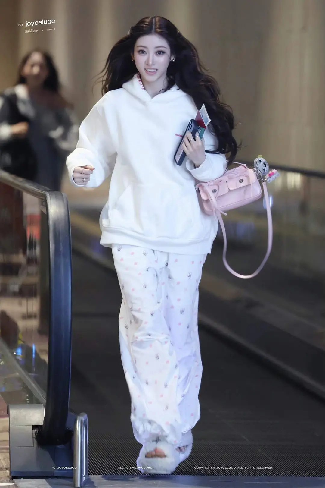 跑着赶航班也能出片嘛​​​