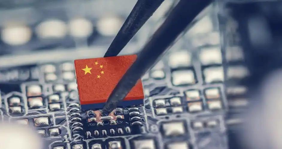 美国媒体终究还是说出了震惊世界的大实话！11月20日，纽约时报刊文直言，中国不光