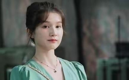 追剧《兵从风中来》，觉得故事情节很精彩，演员也都很精神，但由于小编对部队的情况不