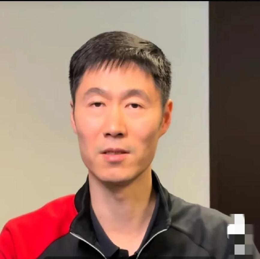 当王励勤说出这句话的时候，我不免笑出来了！林高远1995年30岁梁靖崑19