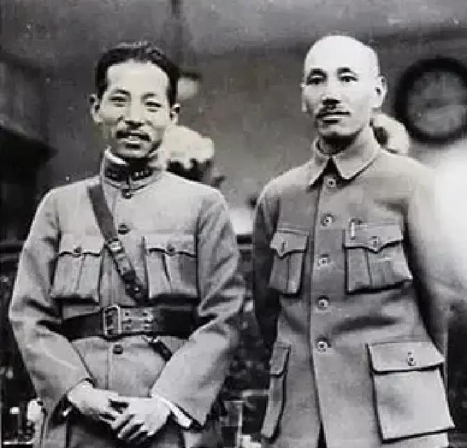 1958年，张学良被软禁22年后，终于再见蒋介石。两人一照面，张学良开口就是一句大实话：总统，你老了