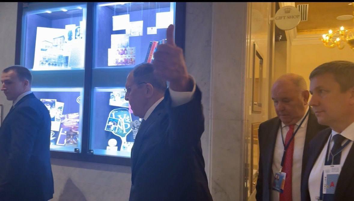 美媒今天报道：美国国务卿卢比奥会见俄外长拉夫罗夫美国国务卿卢比奥在纽约联合国