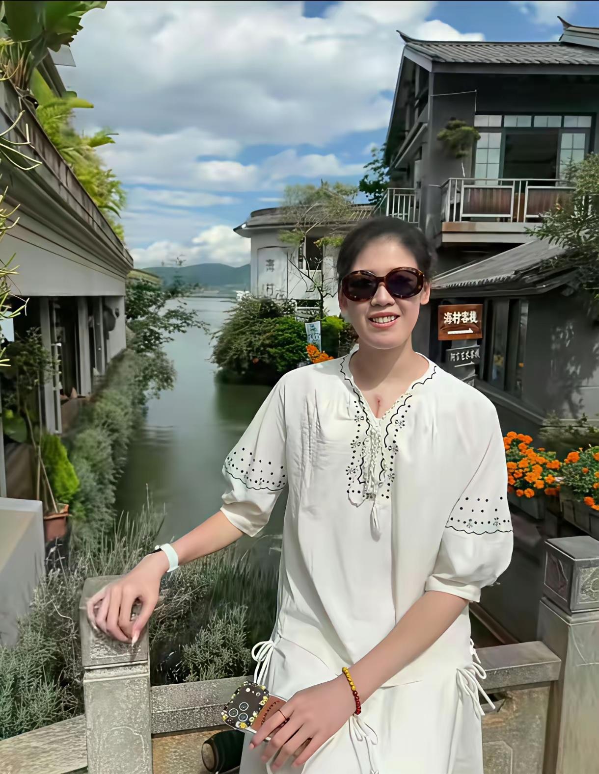 李盈莹惊现胸口动刀手术痕迹，此生大概率与赛场无缘，退役可选单位有二李盈莹云南